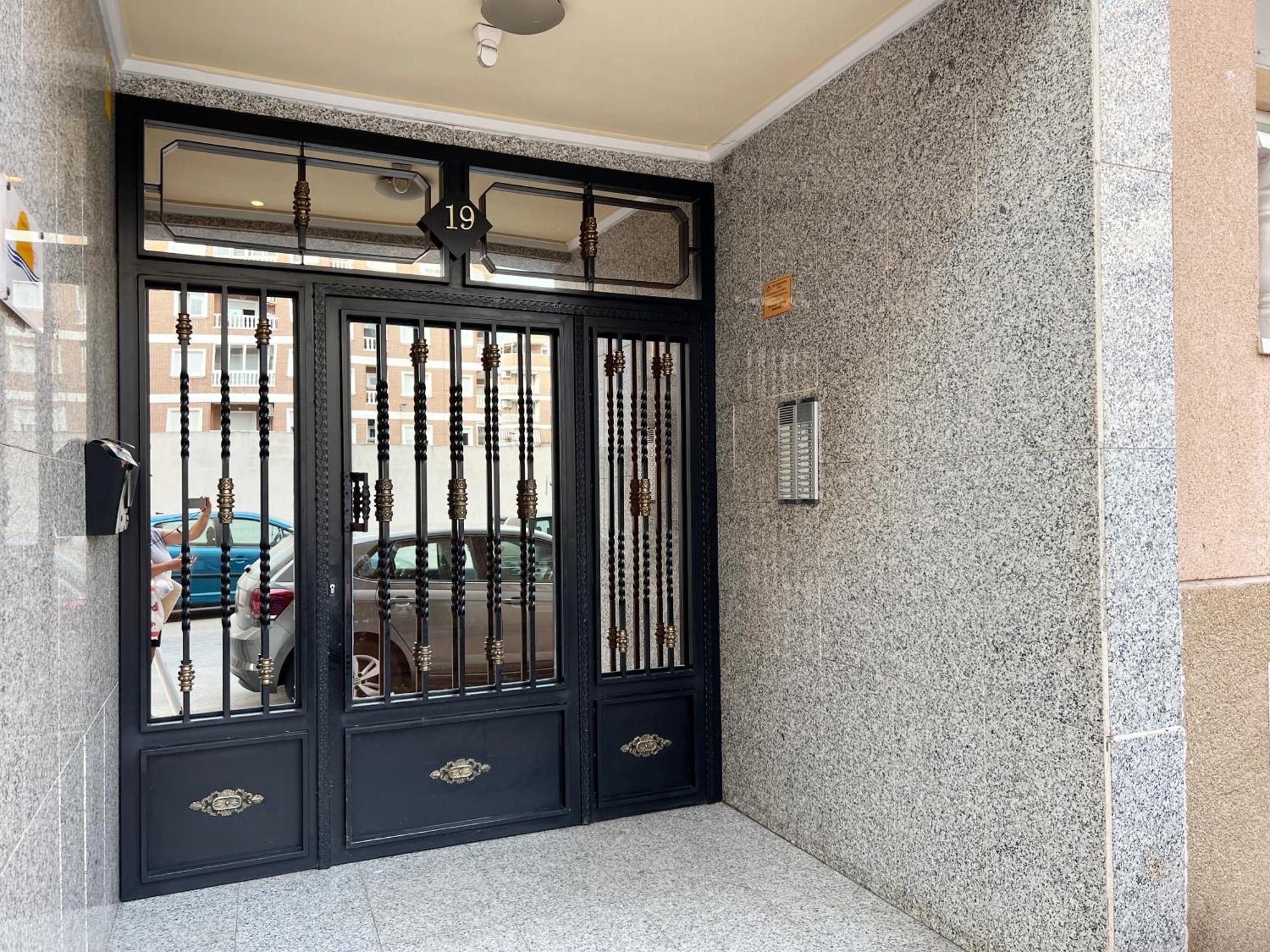 Nice And Central Apartment Torrevieja Exterior photo